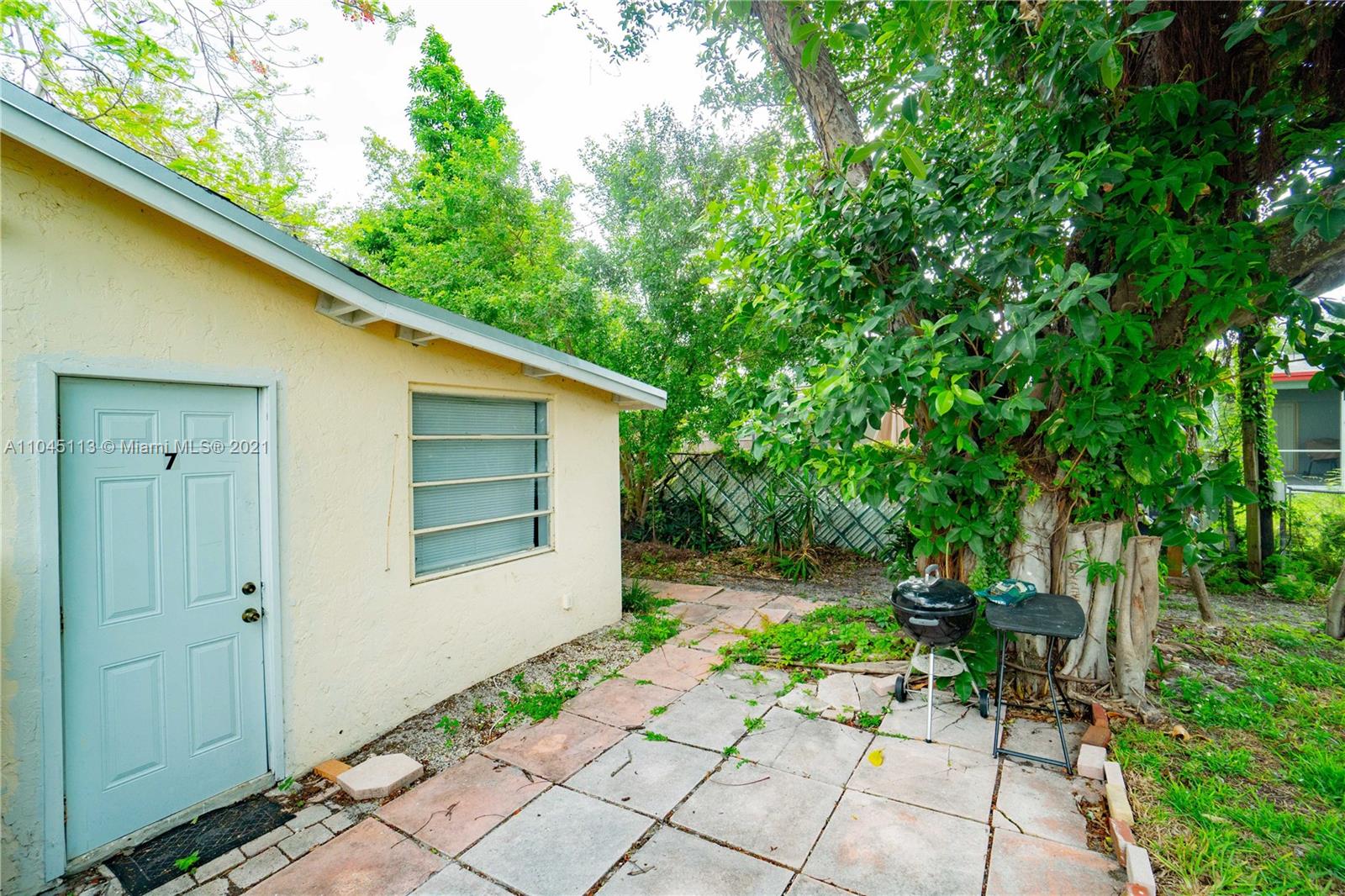 5808 Buchanan Street Hollywood, FL 33021 - Photo 9 of 21