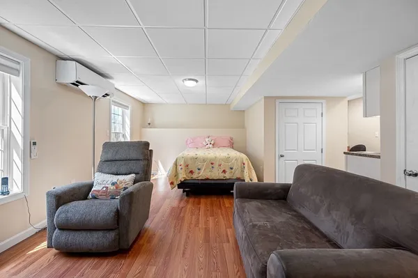 $725,000 | 25 East Street, Uxbridge, MA 01569