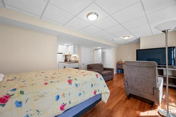 $725,000 | 25 East Street, Uxbridge, MA 01569