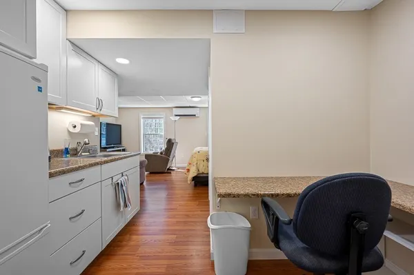$725,000 | 25 East Street, Uxbridge, MA 01569