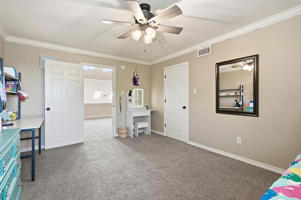 432 Clark Road Abilene, TX 79602 - Photo 25 of 40 a view of a livingroom with a workspace