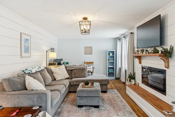 $349,000 | 29 Floyd Avenue, Unit 11, Lebanon, NH 03784