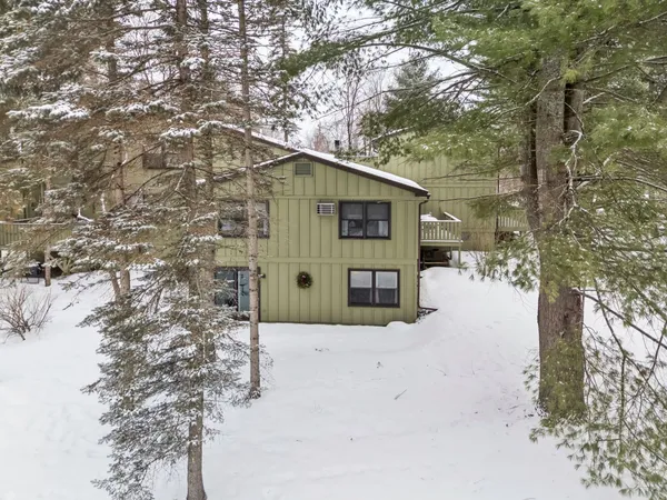 $349,000 | 29 Floyd Avenue, Unit 11, Lebanon, NH 03784