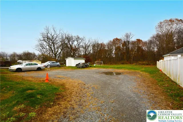 $204,900 | 776 West Main Street, Plymouth, PA 18651