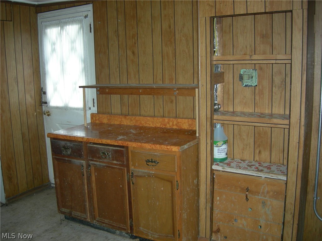 4287 Pembrook Road Youngstown, OH 44515 - Photo 10 of 28 Gallery Image 10