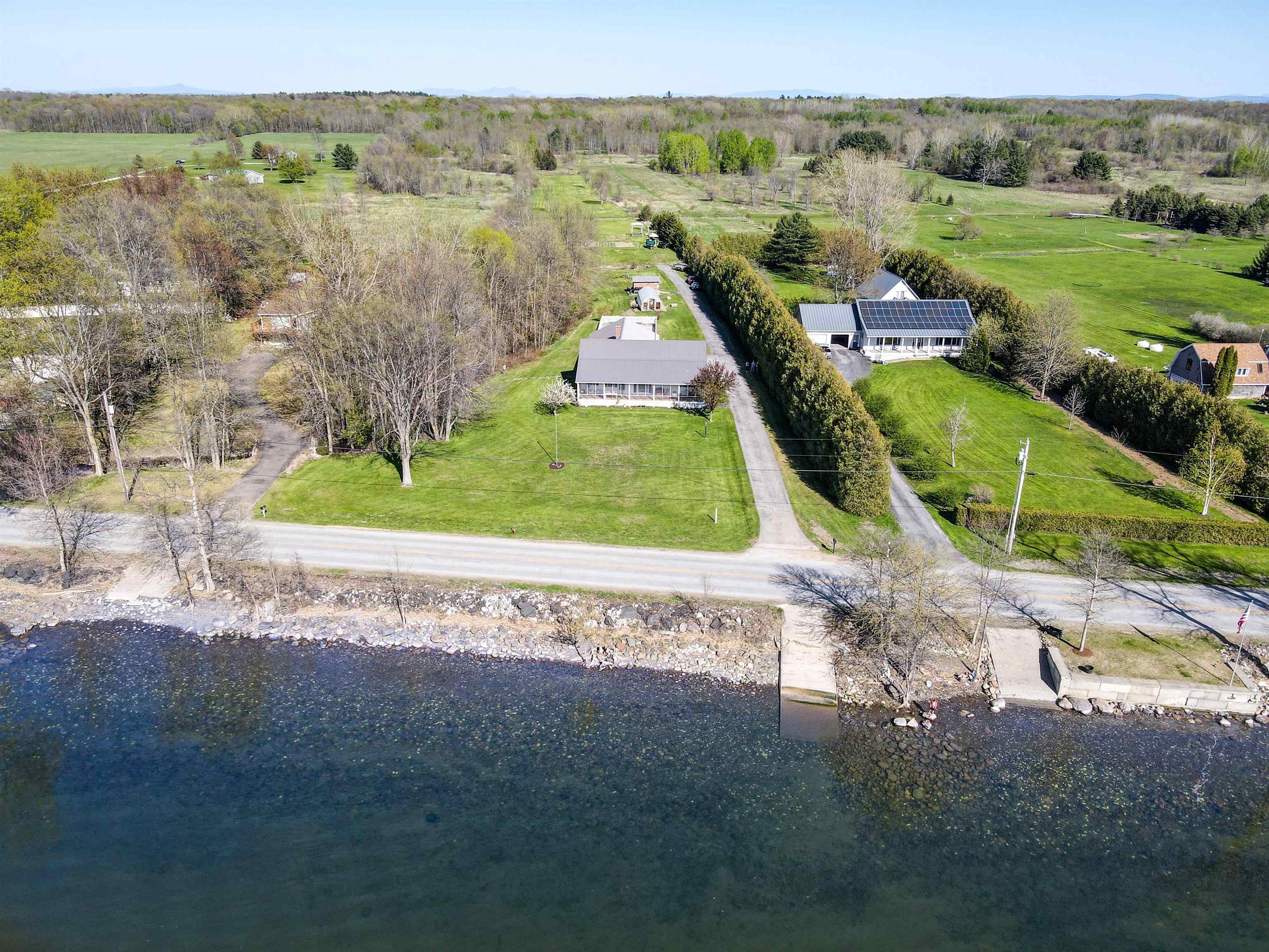 1567 West Shore Road Alburgh, VT 05440 - Photo 2 of 40 Gallery Image 2