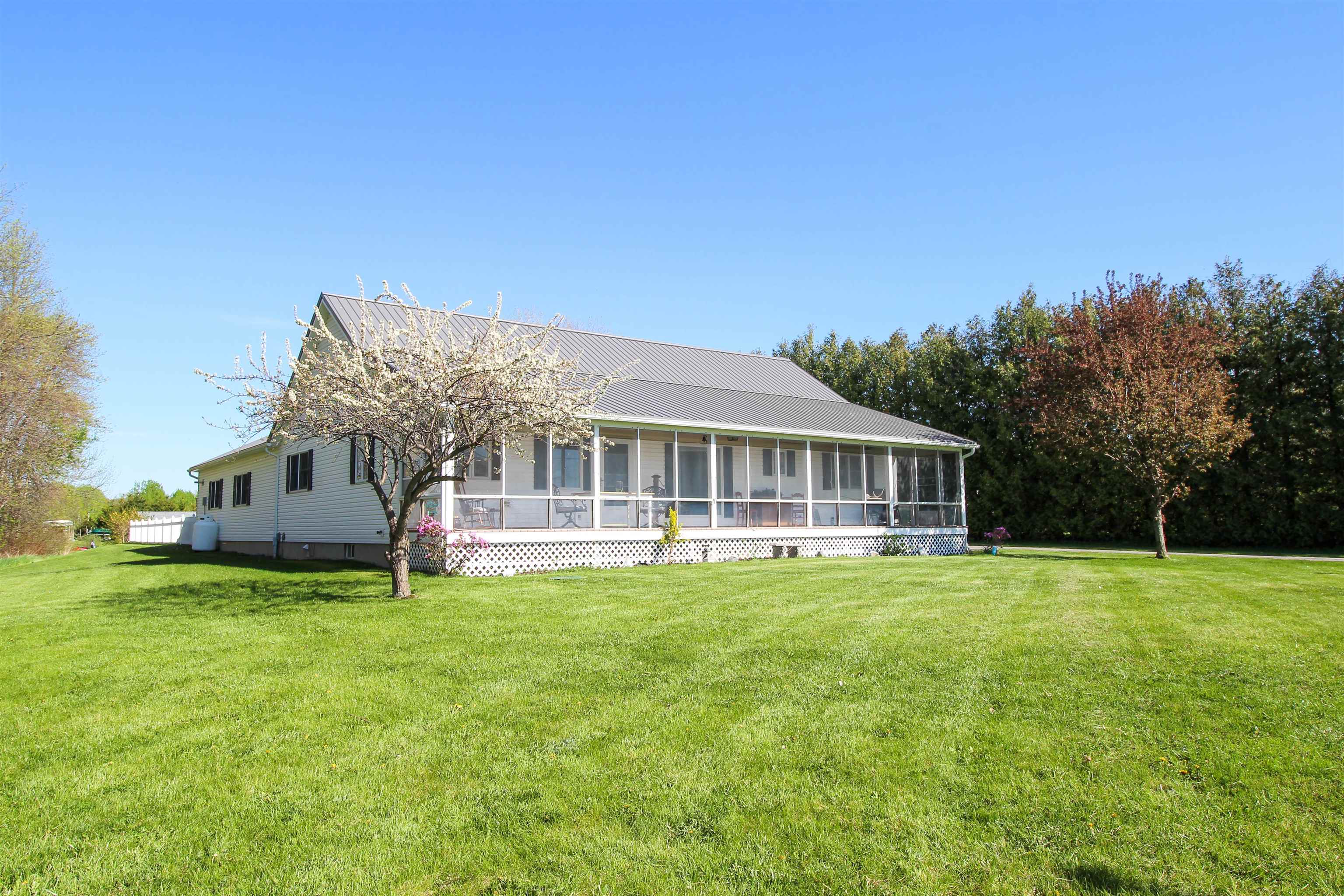 1567 West Shore Road Alburgh, VT 05440 - Photo 4 of 40 Gallery Image 4