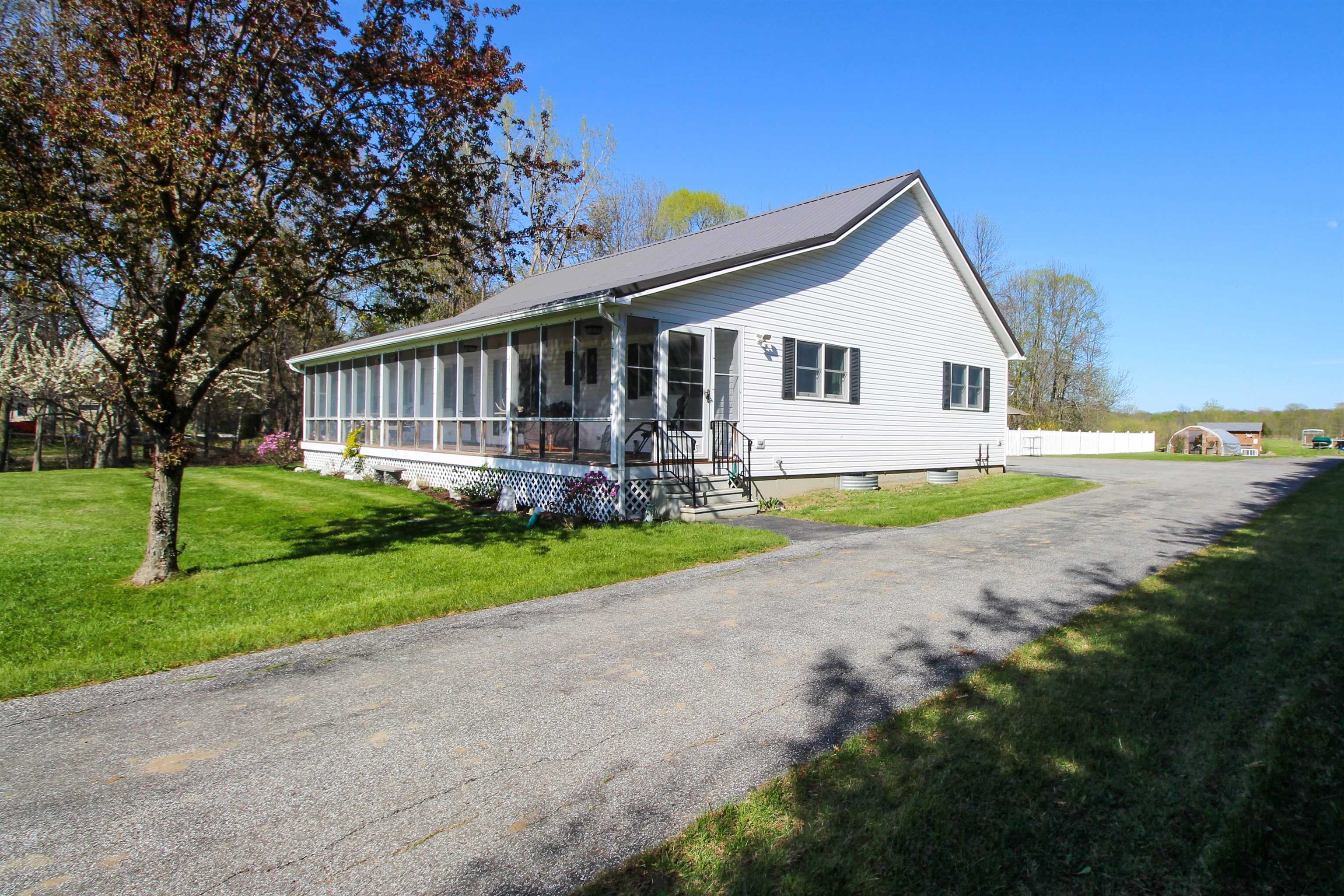 1567 West Shore Road Alburgh, VT 05440 - Photo 5 of 40 Gallery Image 5