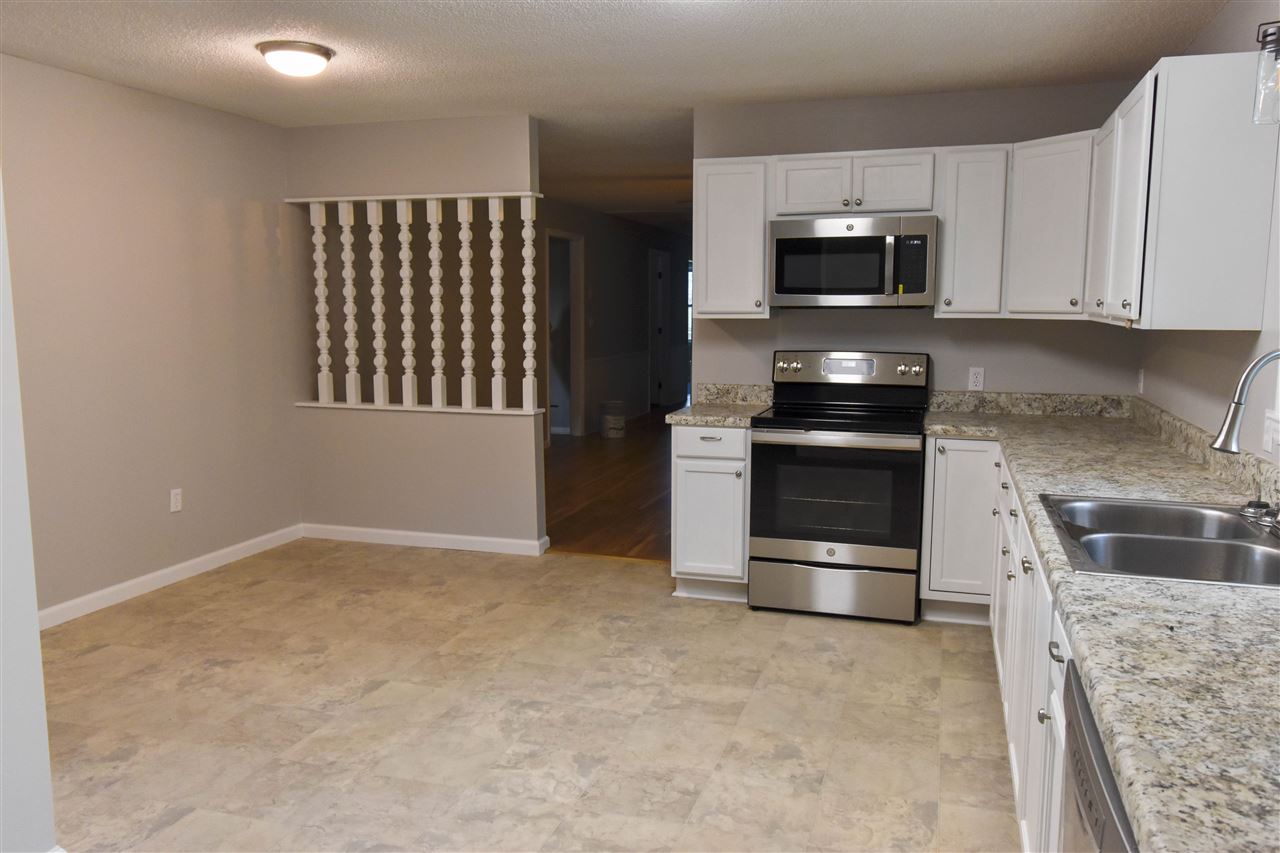 203 Battleground Road Chesnee, SC 29323 - Photo 3 of 18 Kitchen