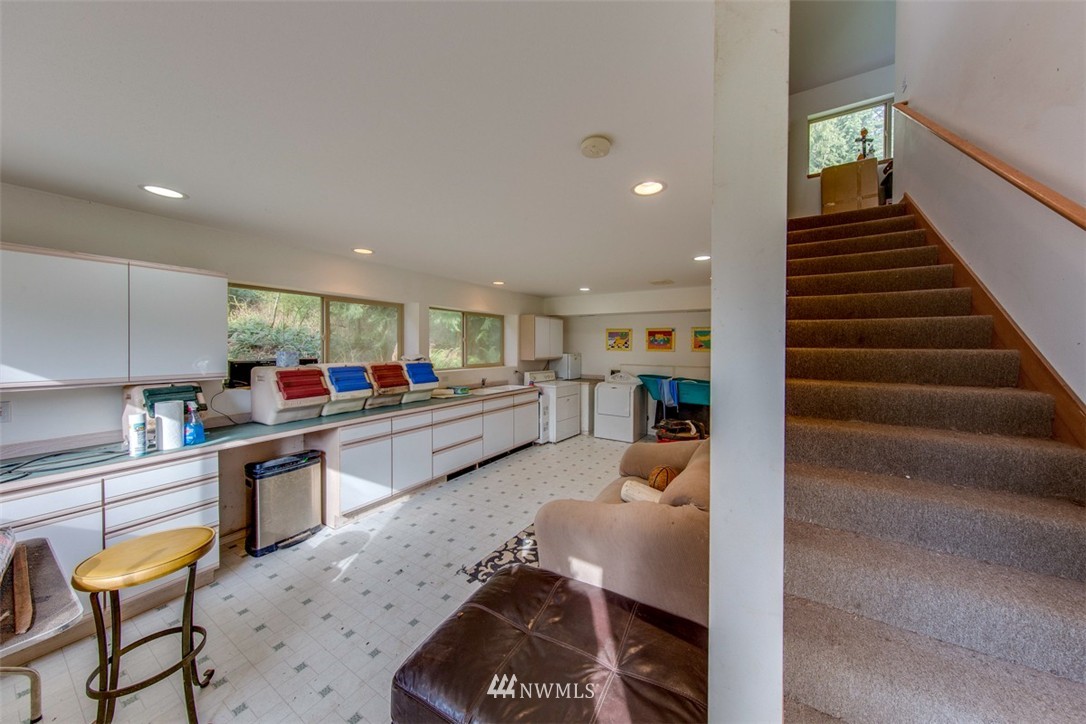 5200 Northeast Totten Road Poulsbo, WA 98370 - Photo 22 of 25 Gallery Image 22
