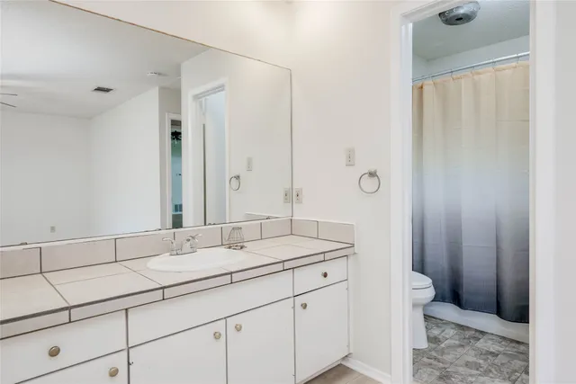 $2,150 | 1402 Meadgreen Circle, Austin, TX 78758