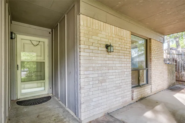 $2,150 | 1402 Meadgreen Circle, Austin, TX 78758