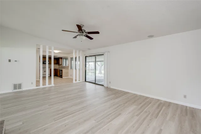 $2,150 | 1402 Meadgreen Circle, Austin, TX 78758