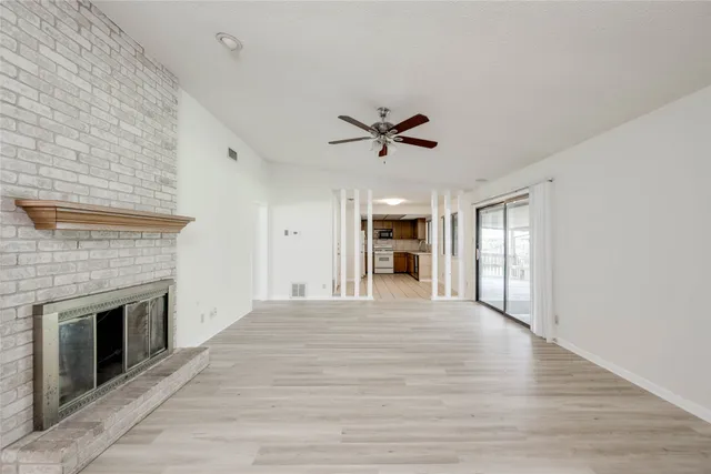 $2,150 | 1402 Meadgreen Circle, Austin, TX 78758