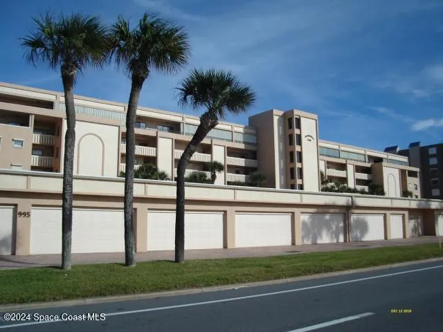 $525,000 | 995 N Highway, Unit 103, Indialantic, FL 32903