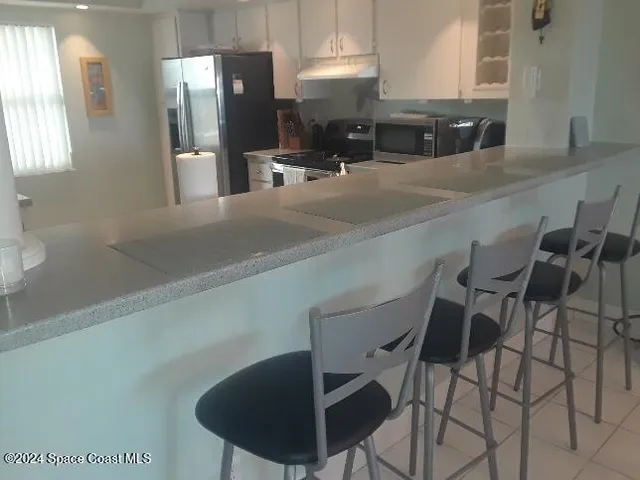 $525,000 | 995 N Highway, Unit 103, Indialantic, FL 32903