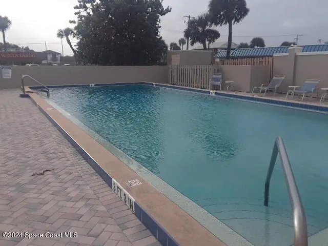 $525,000 | 995 N Highway, Unit 103, Indialantic, FL 32903