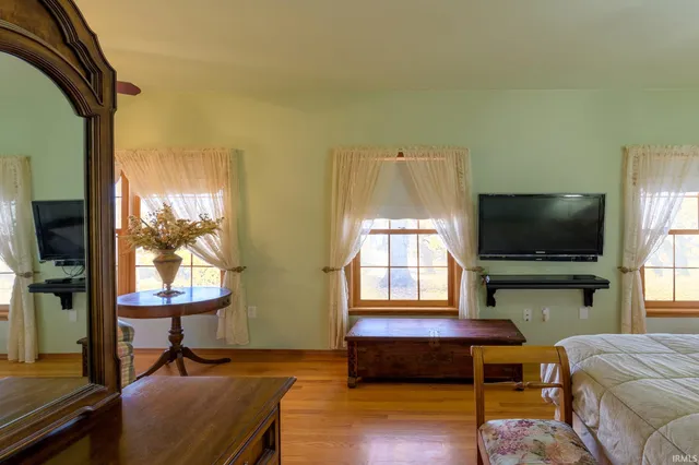 $800,000 | 9301 East Division Road, Mill Creek, IN 46365