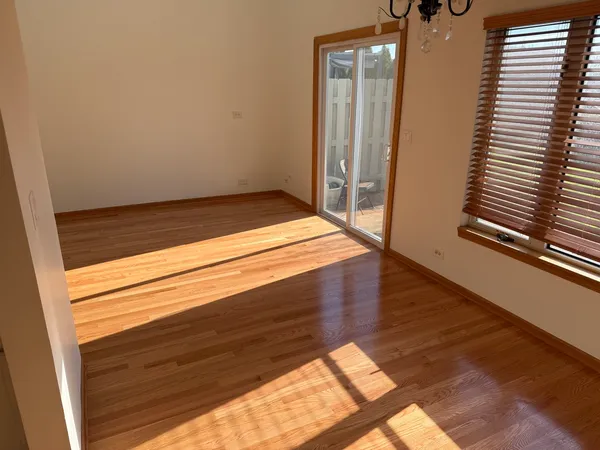 $2,800 | 8316 High Point Circle, Unit E, Darien, IL 60561