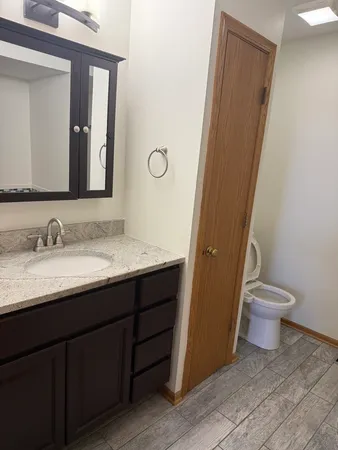 $2,800 | 8316 High Point Circle, Unit E, Darien, IL 60561