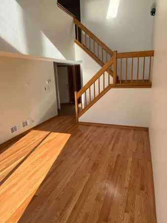 $2,800 | 8316 High Point Circle, Unit E, Darien, IL 60561