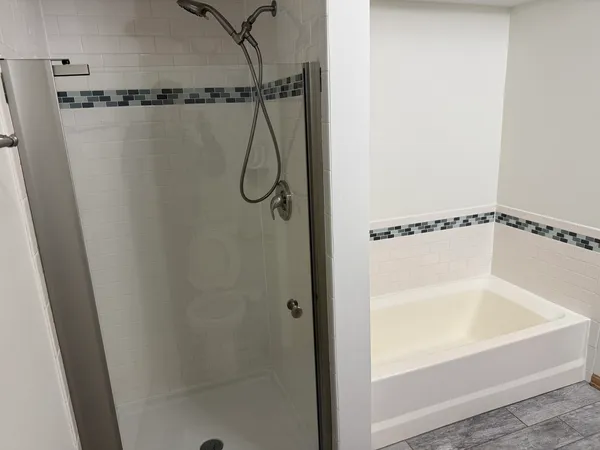$2,800 | 8316 High Point Circle, Unit E, Darien, IL 60561