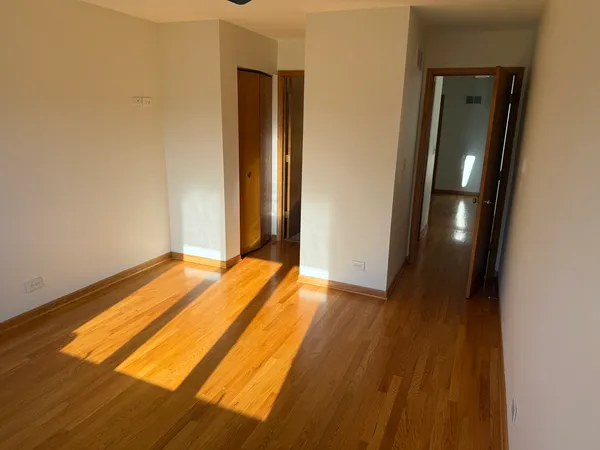 $2,800 | 8316 High Point Circle, Unit E, Darien, IL 60561