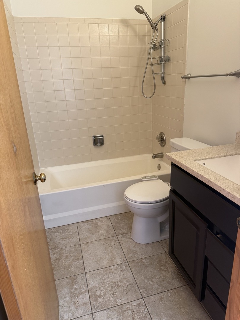 8316 High Point Circle, Unit E Darien, IL 60561 - Photo 40 of 41