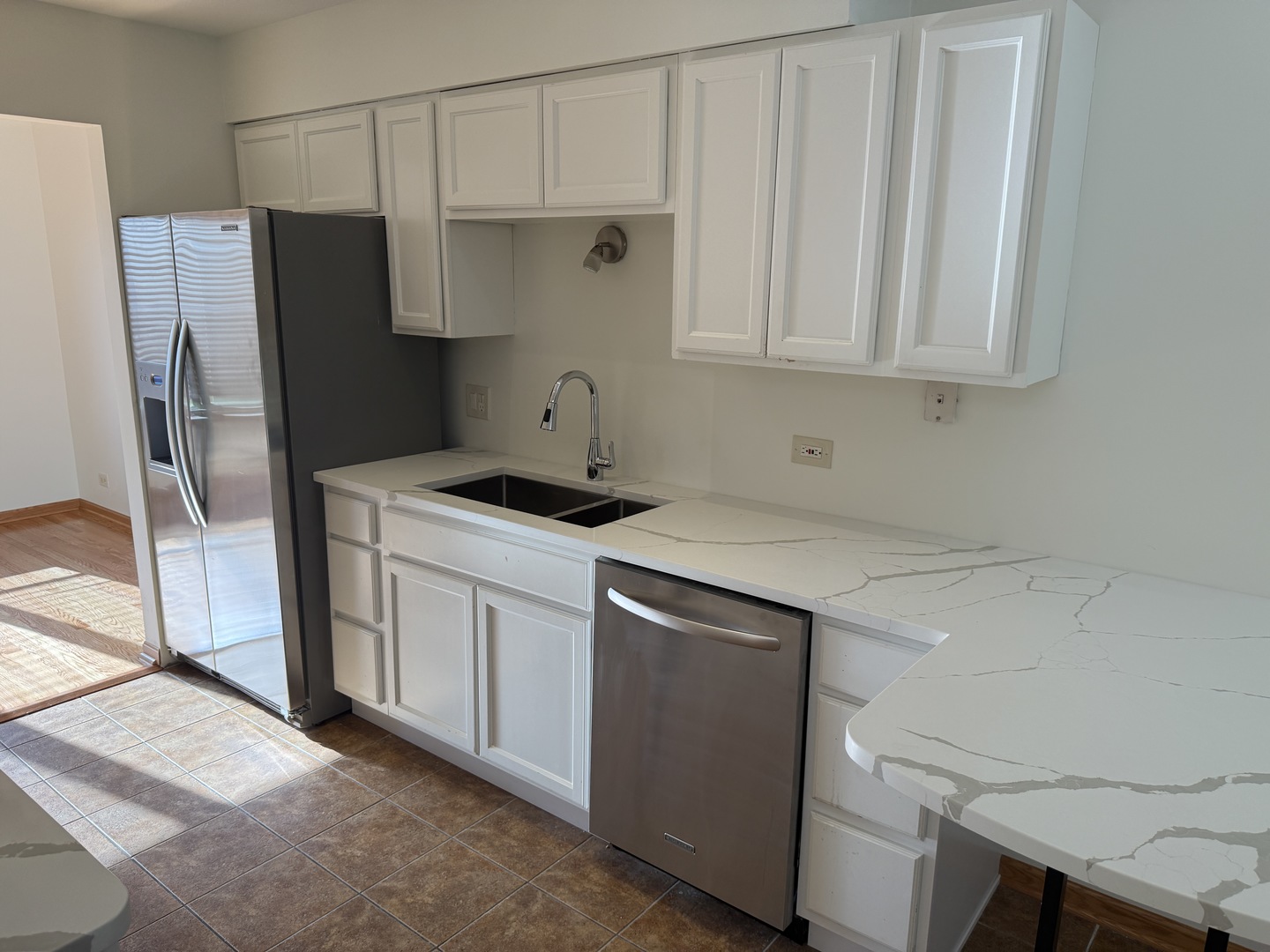 8316 High Point Circle, Unit E Darien, IL 60561 - Photo 8 of 41