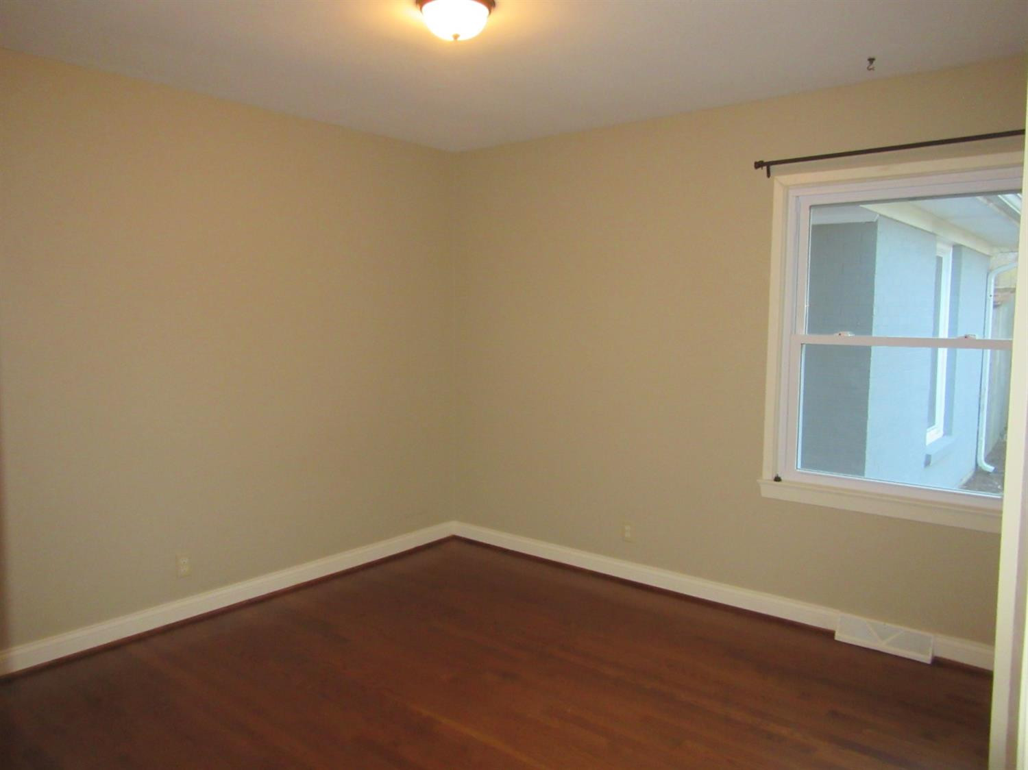 1800 Williamsburg Road Lexington, KY 40504 - Photo 18 of 36 Listing Photo