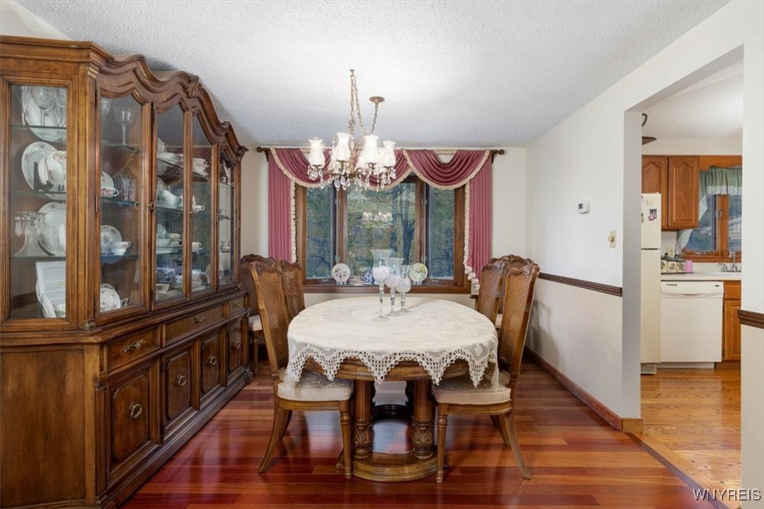 188 Heritage Farm Road West Seneca, NY 14224 - Photo 6 of 25