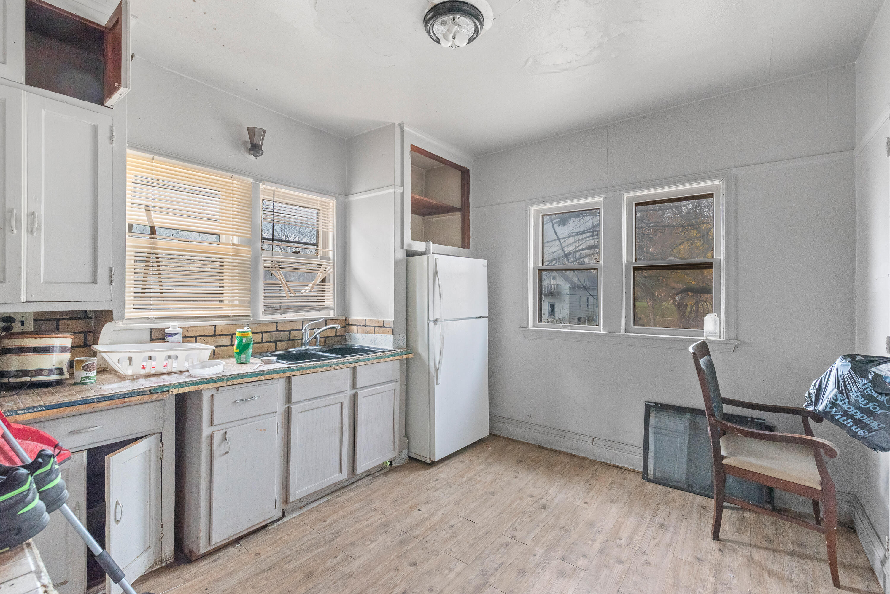 3283 North 14th Street, Unit 3285 Milwaukee, WI 53206 - Photo 6 of 18 3283 N 14th St-12