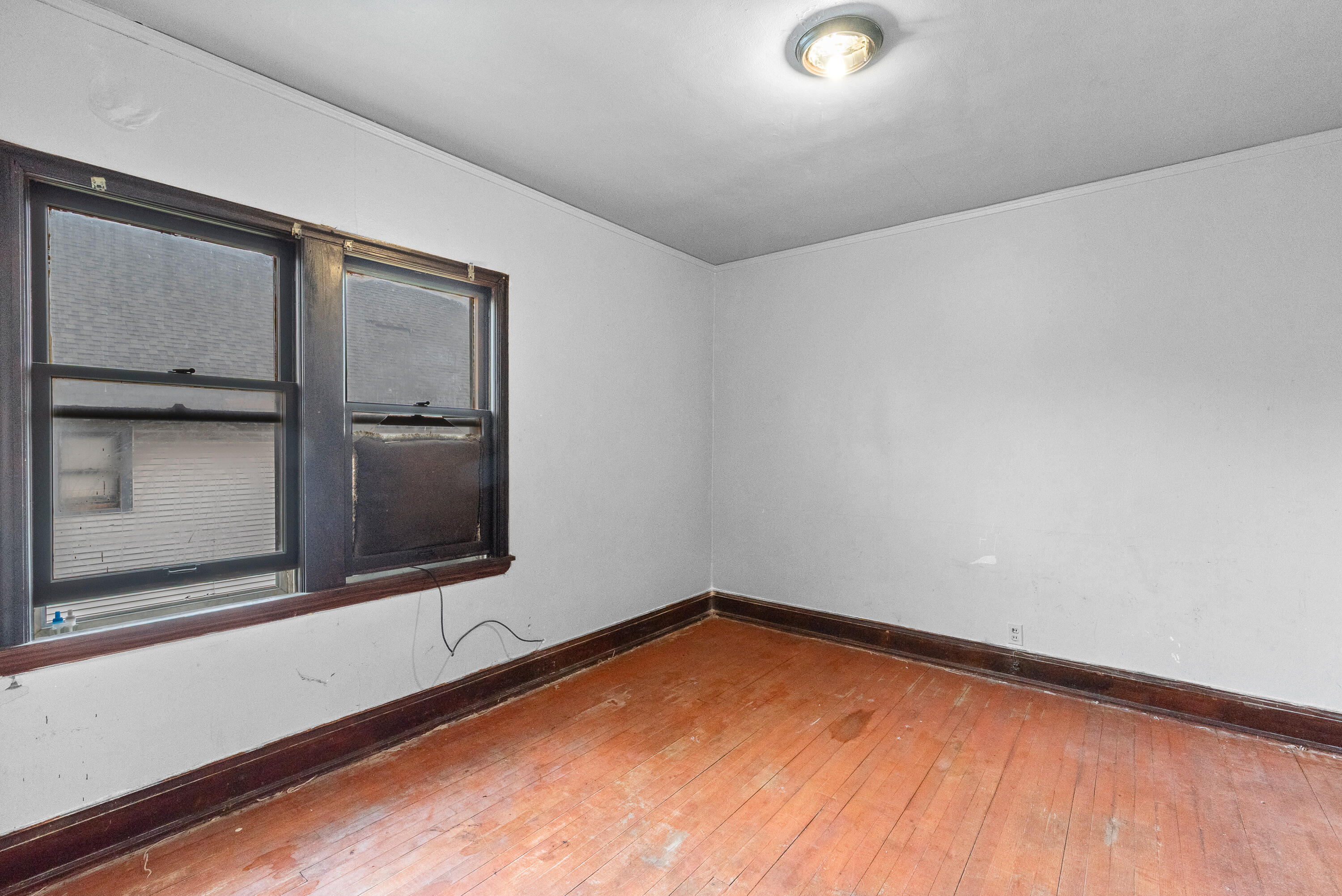 3283 North 14th Street, Unit 3285 Milwaukee, WI 53206 - Photo 8 of 18 3283 N 14th St-11