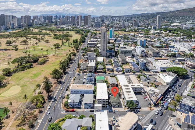 $2,680,000 | 718 Kamuela Avenue, Honolulu, HI 96816