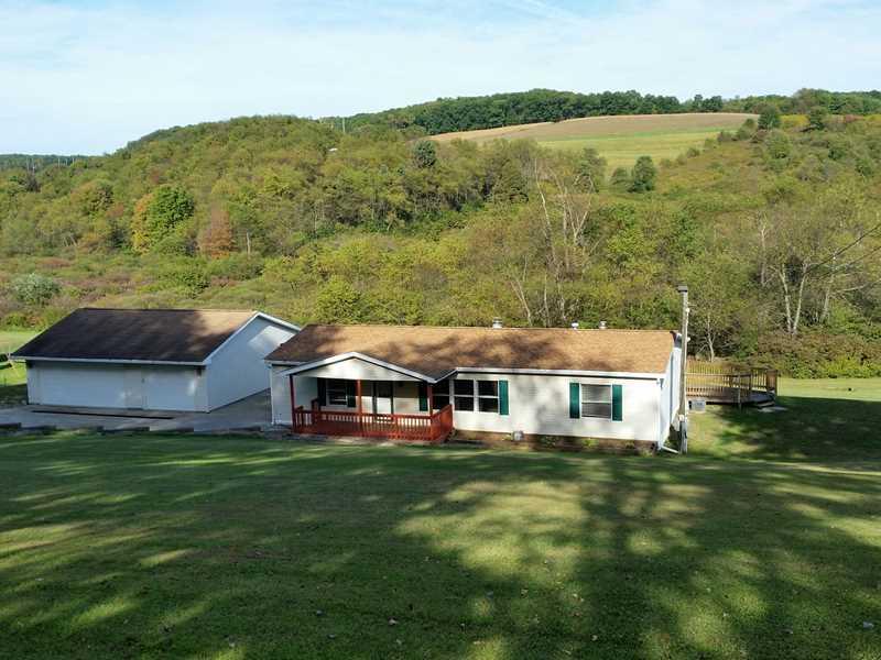 102 Holly Road Chicora, PA 16025 - Photo 1 of 25 Exterior Front.