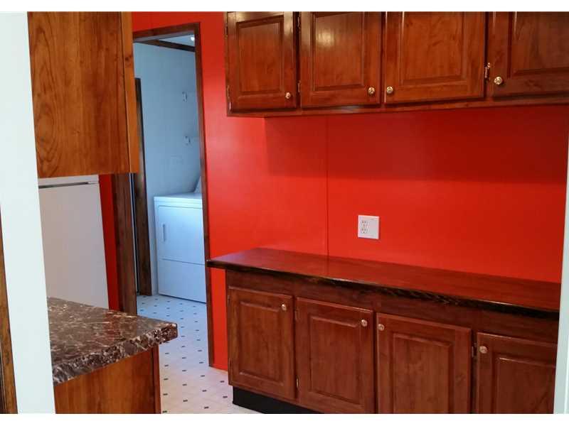102 Holly Road Chicora, PA 16025 - Photo 9 of 25 Kitchen.