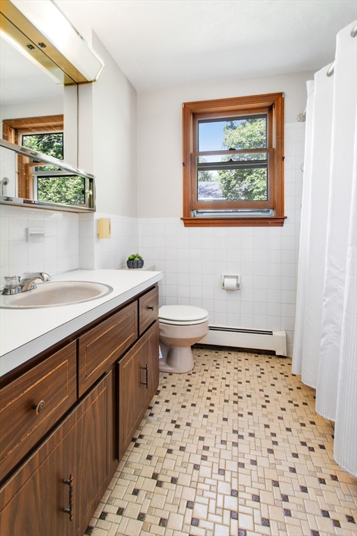 9 Hemlock Road Reading, MA 01867 - Photo 19 of 42 Gallery Image 19