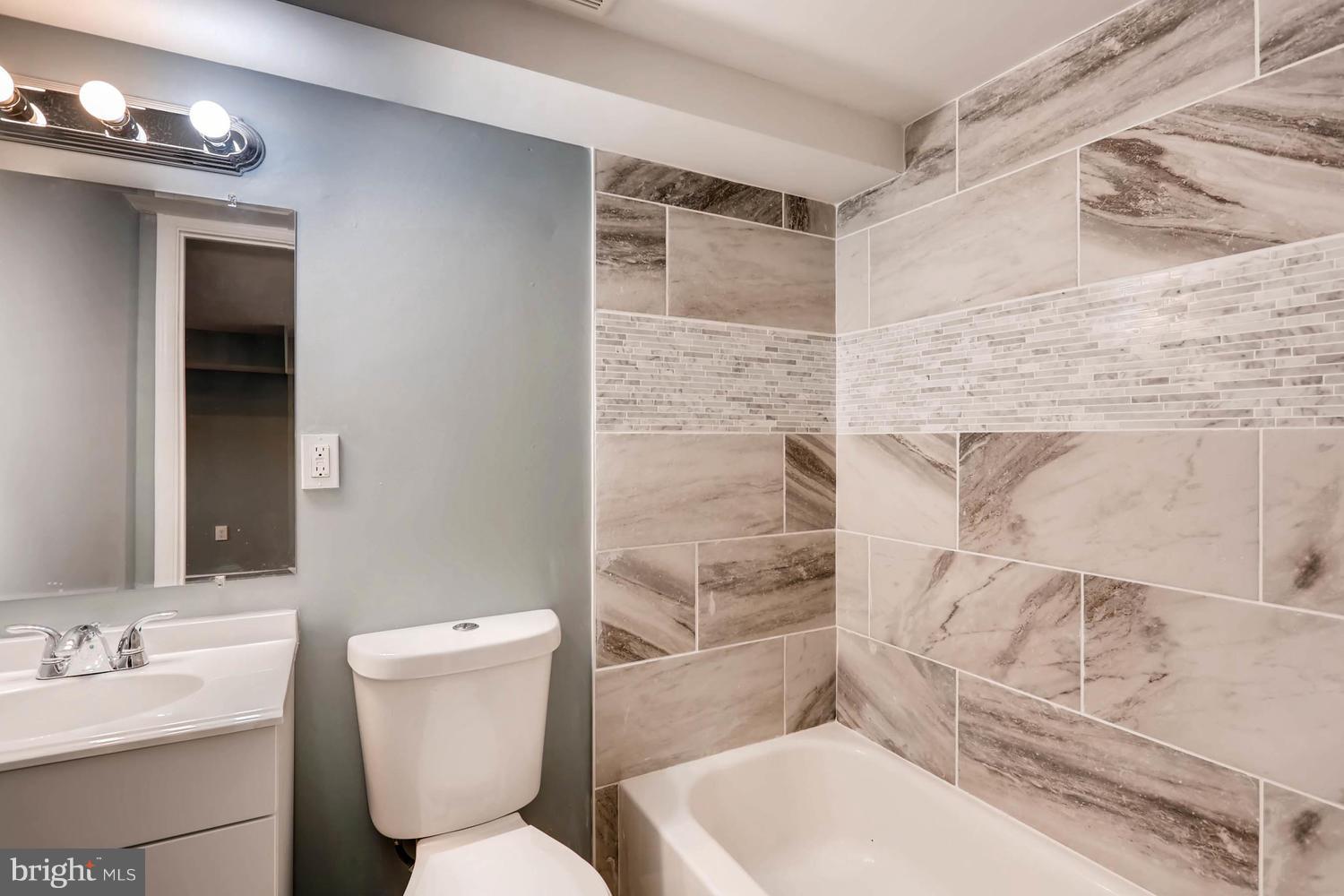 5509 Whitwood Road Baltimore, MD 21206 - Photo 25 of 30 Bath