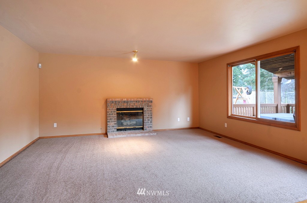 22832 14th Place West Bothell, WA 98021 - Photo 4 of 14