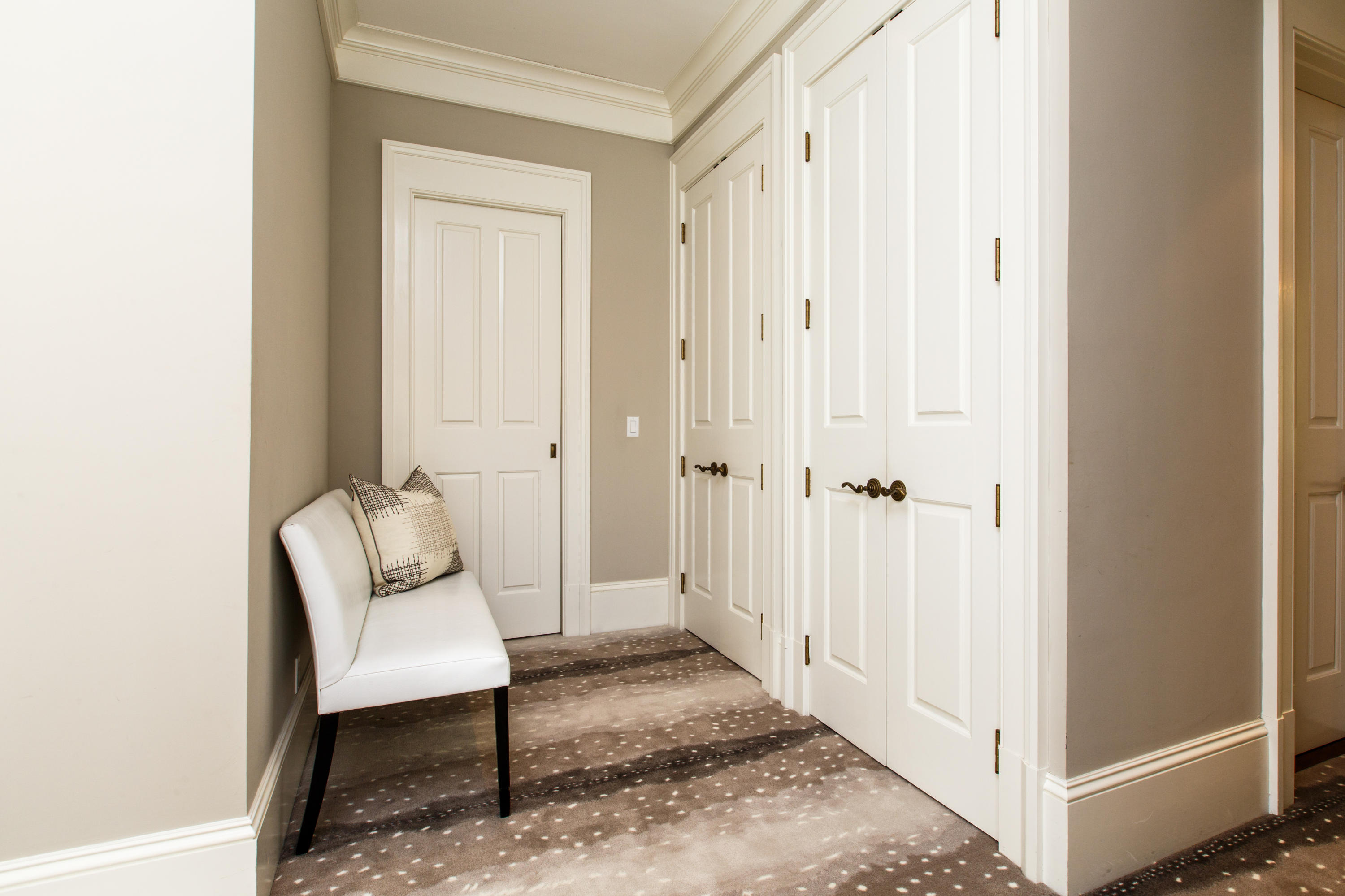 51 Lambert Road New Canaan, CT 06840 - Photo 27 of 62 MASTER DRESSING ROOM