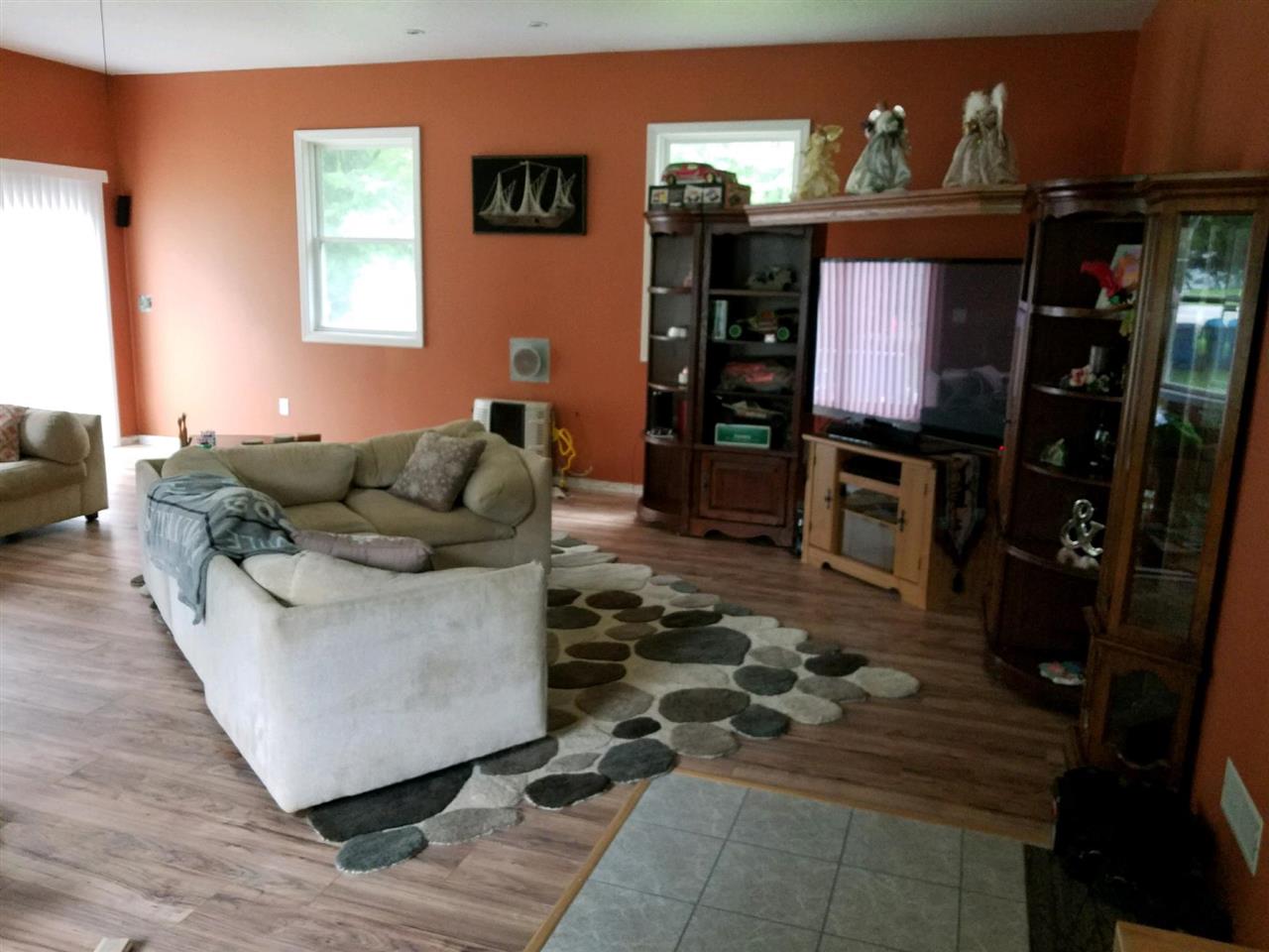 364 North Huron Road Linwood, MI 48634 - Photo 6 of 16 1836787-5.JPG