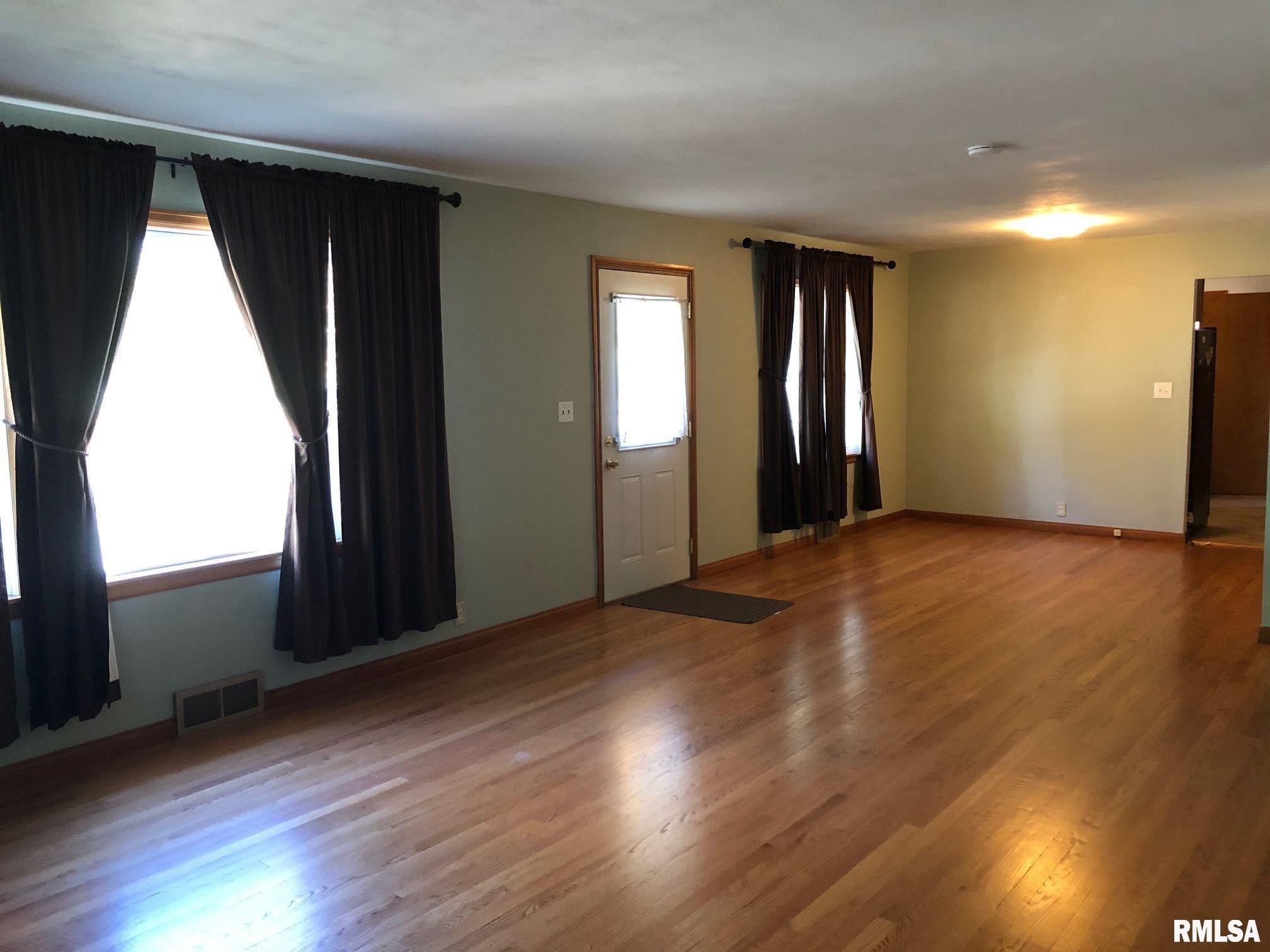 321 South Front Street Virginia, IL 62691 - Photo 5 of 11 Gallery Image 5