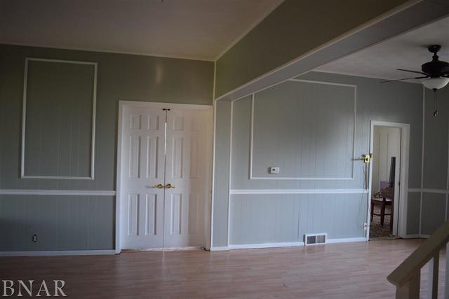 2449 Bearsdale Road Clinton, IL 61727 - Photo 2 of 30