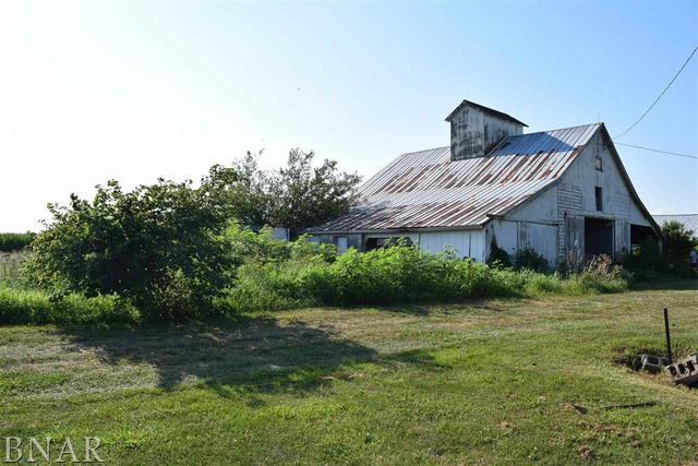 2449 Bearsdale Road Clinton, IL 61727 - Photo 23 of 30