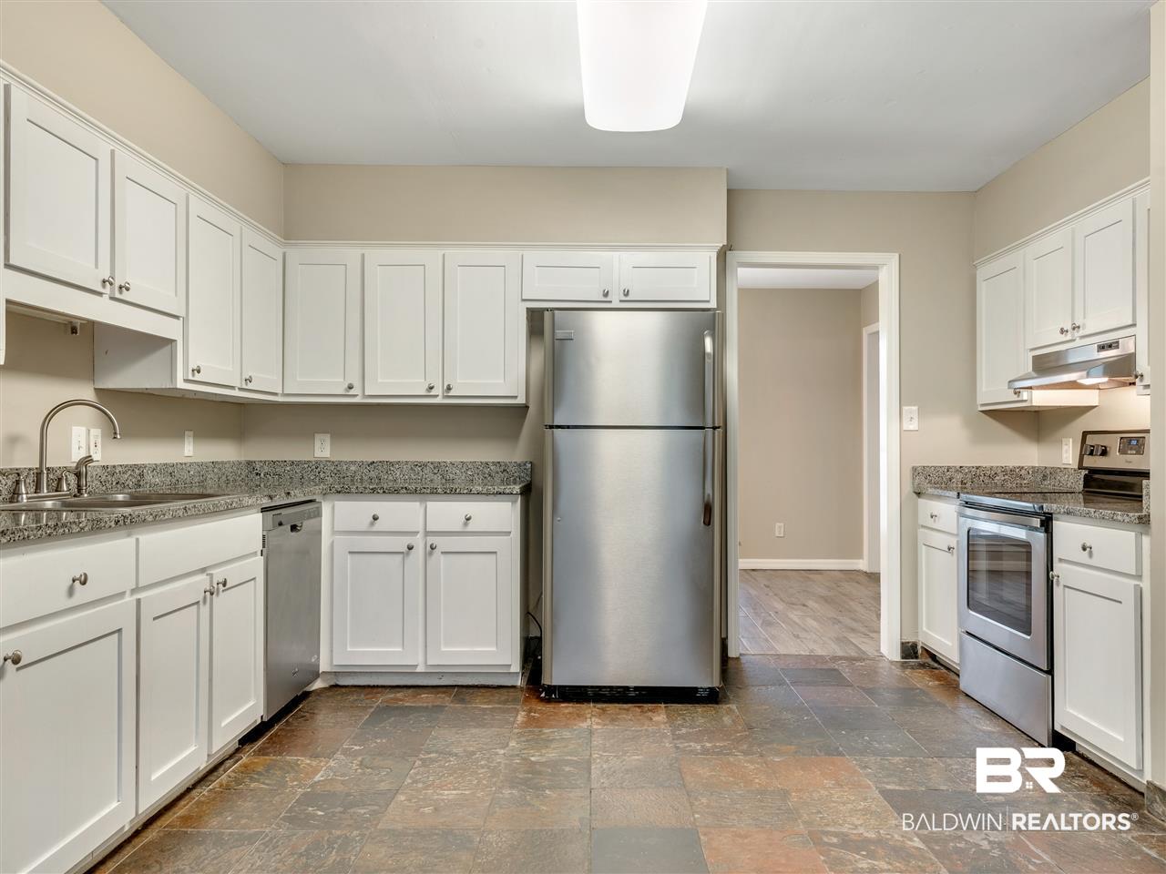 143 Richmond Road Daphne, AL 36526 - Photo 15 of 36