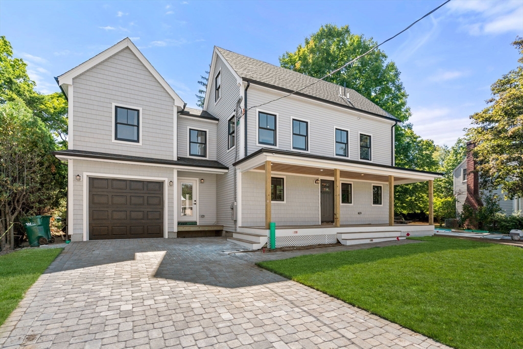 10 Robinson Road Medford, MA 02155 - Photo 2 of 38 Gallery Image 2