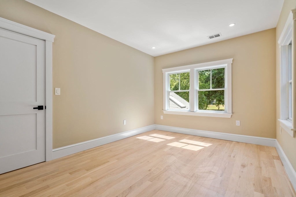 10 Robinson Road Medford, MA 02155 - Photo 26 of 38 Gallery Image 26