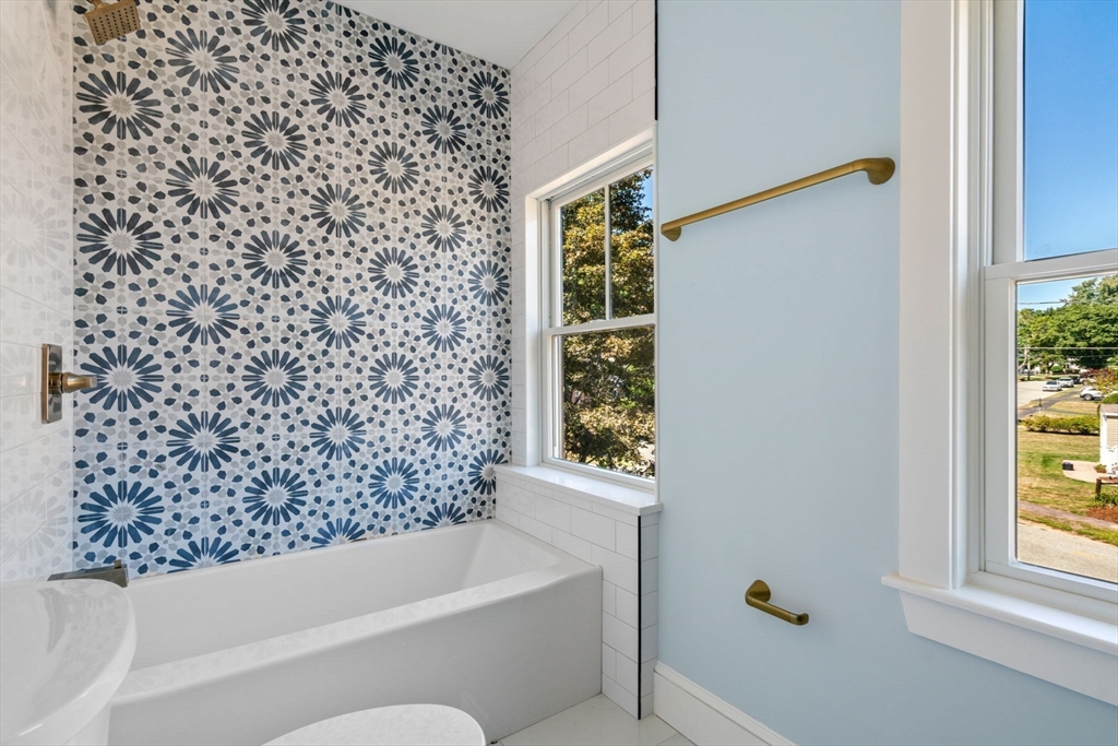 10 Robinson Road Medford, MA 02155 - Photo 28 of 38 Gallery Image 28