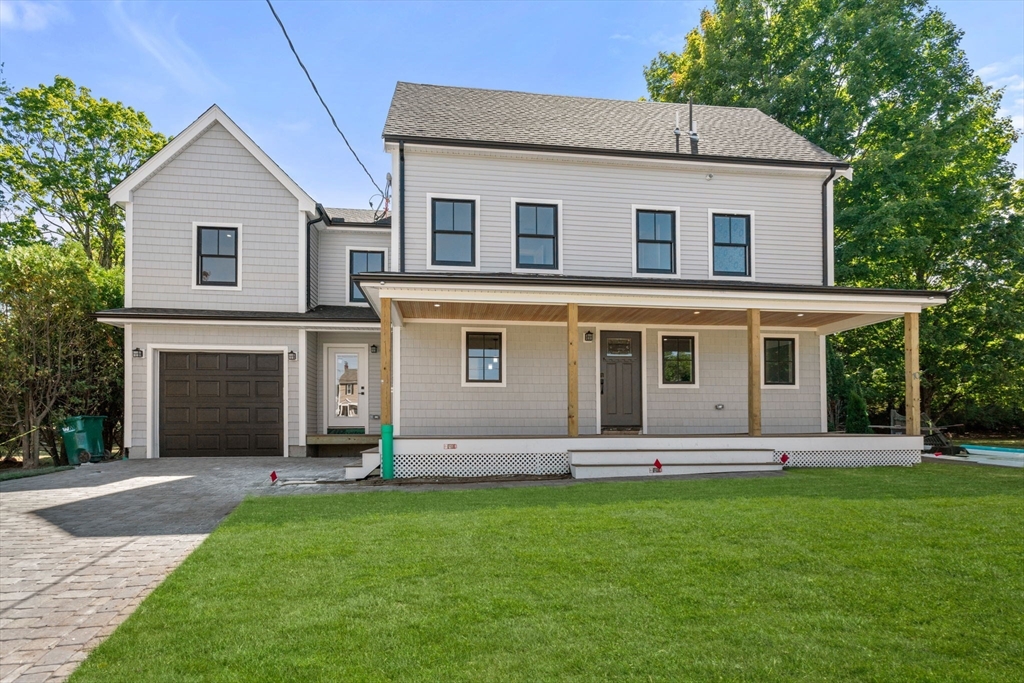 10 Robinson Road Medford, MA 02155 - Photo 3 of 38 Gallery Image 3