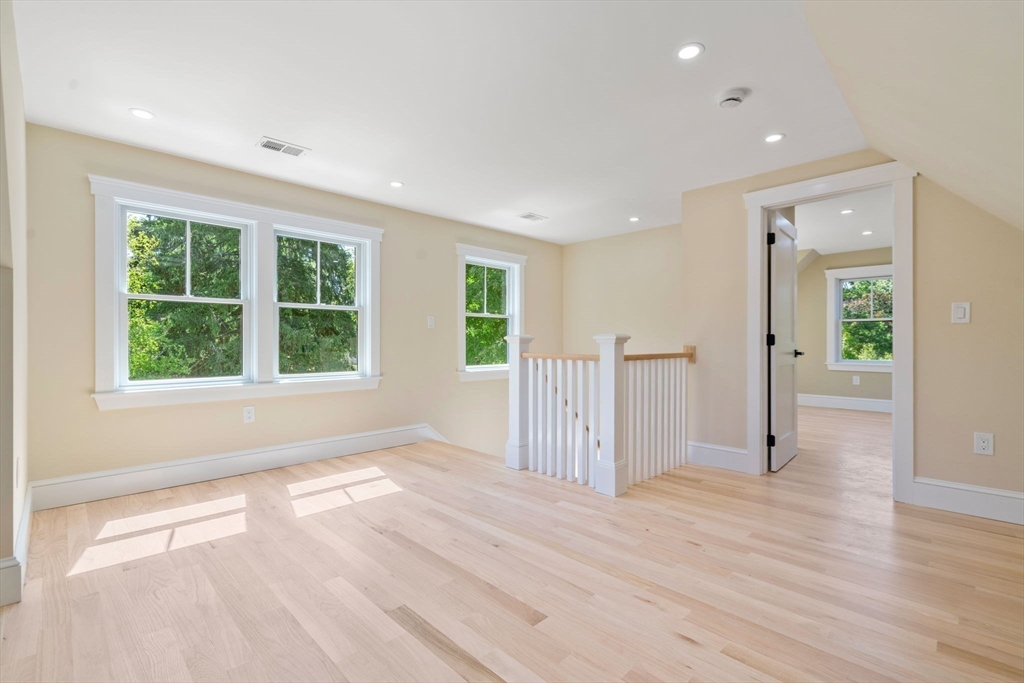 10 Robinson Road Medford, MA 02155 - Photo 33 of 38 Gallery Image 33